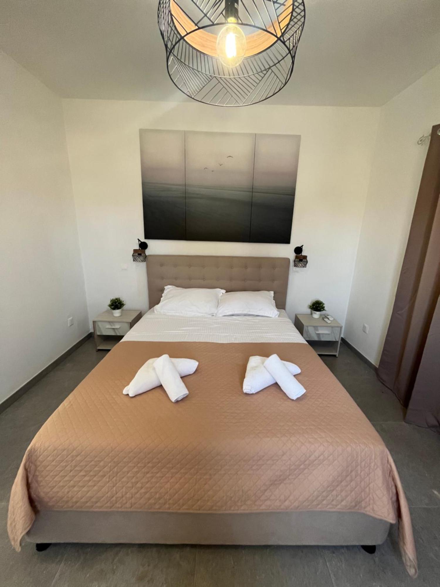 Serenityone - Centrally Located One Bedroom Apt ไอยานาปา ภายนอก รูปภาพ