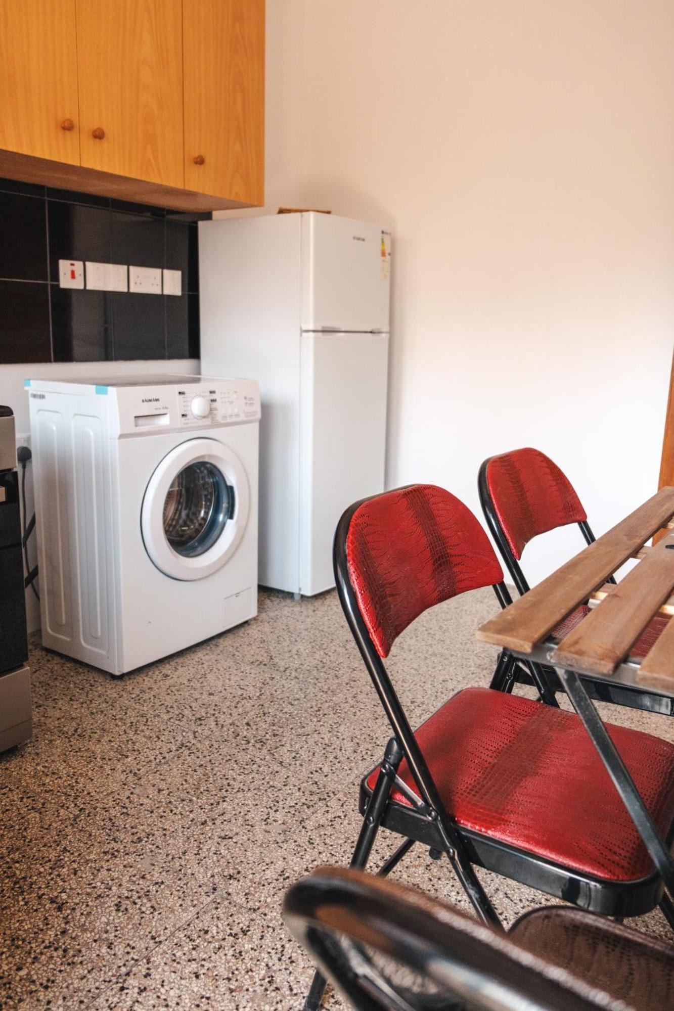Serenityone - Centrally Located One Bedroom Apt ไอยานาปา ภายนอก รูปภาพ
