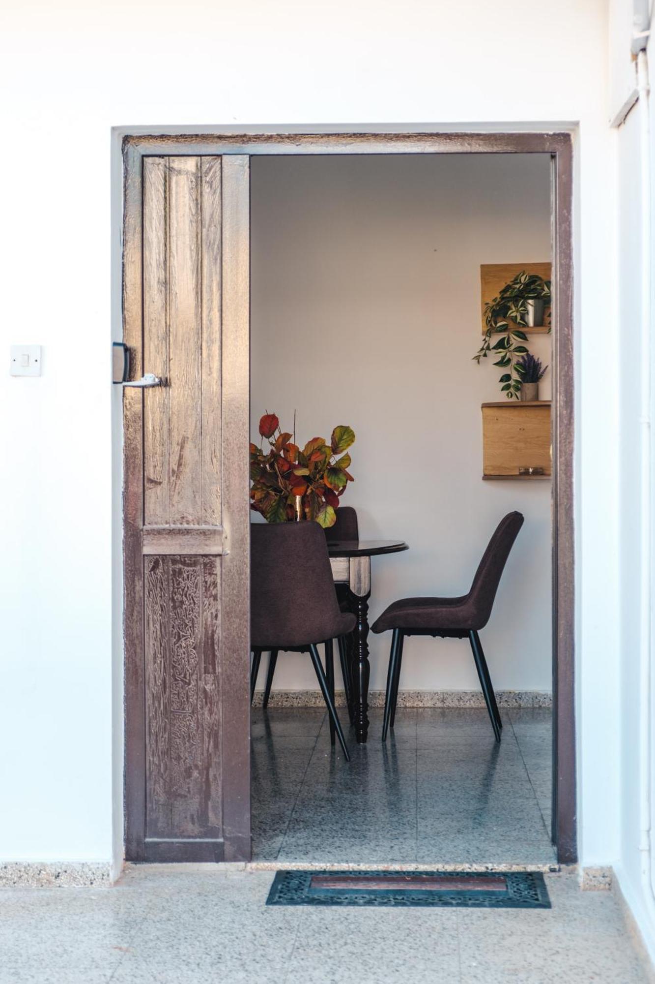 Serenityone - Centrally Located One Bedroom Apt ไอยานาปา ภายนอก รูปภาพ